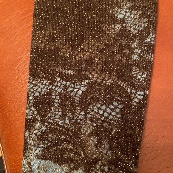 CACHE LIKE NEW SPARKLING SWEATER - Picture 9 of 9